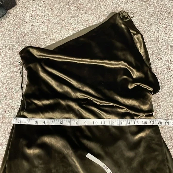 Reiss One Shoulder Velvet Dress in Dark Olive - Picture 6 of 11